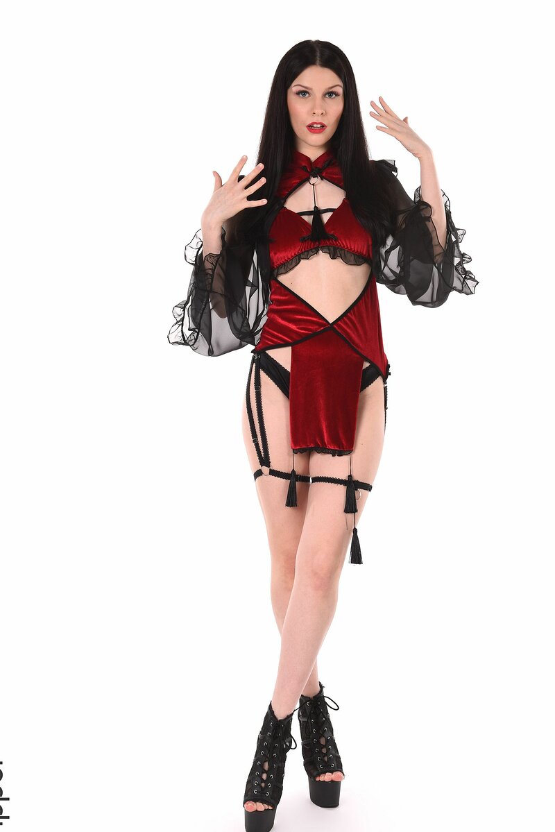 Поляша, 22 года, 3 размер груди